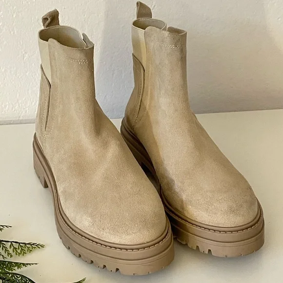 Steve Madden MOIRA Bootie Size:9.5 - Picture 2 of 5